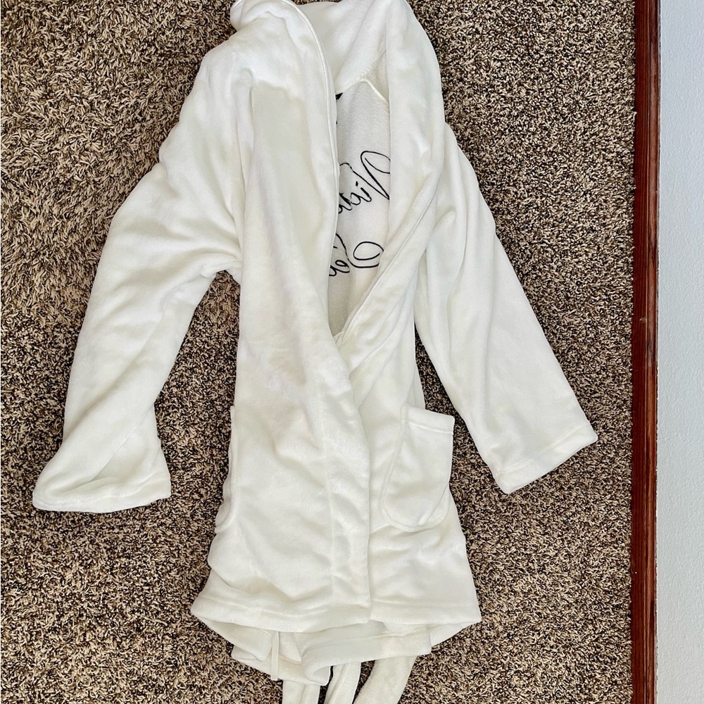 NWOT VS robe